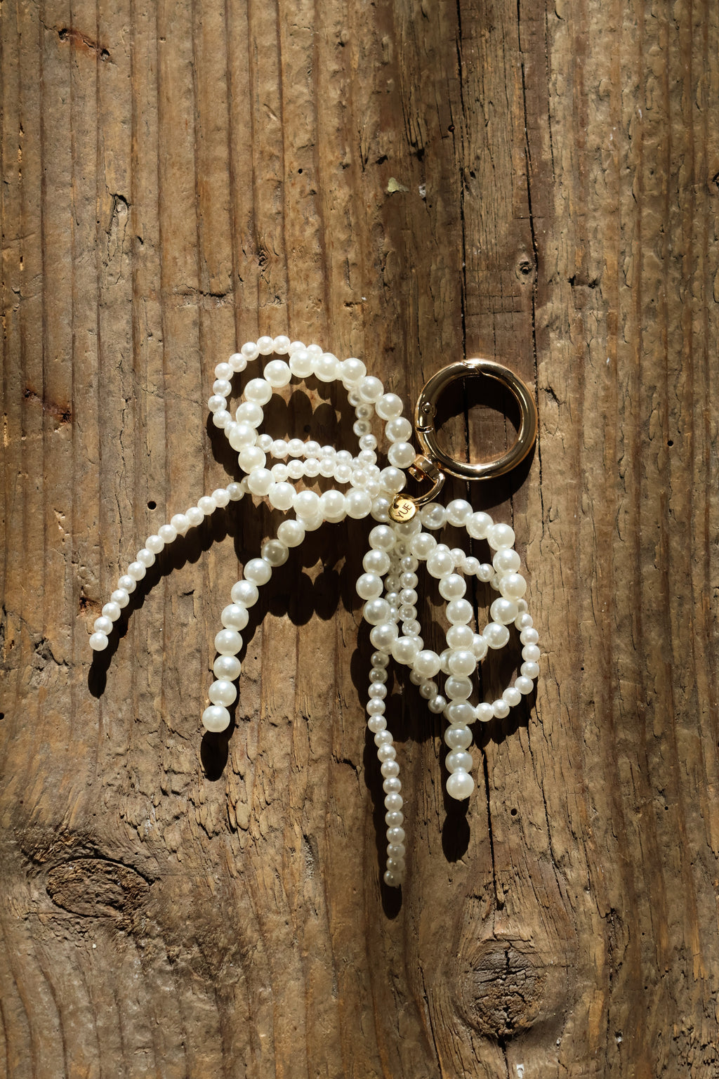 By Liev X YUE bow charm