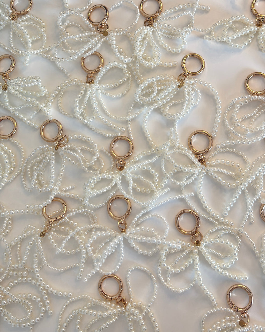 By Liev X YUE bow charm