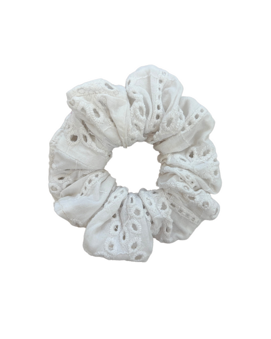 UPCYCLED scrunchie | White Broderie
